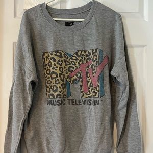 Super soft! MTV crew sweatshirt